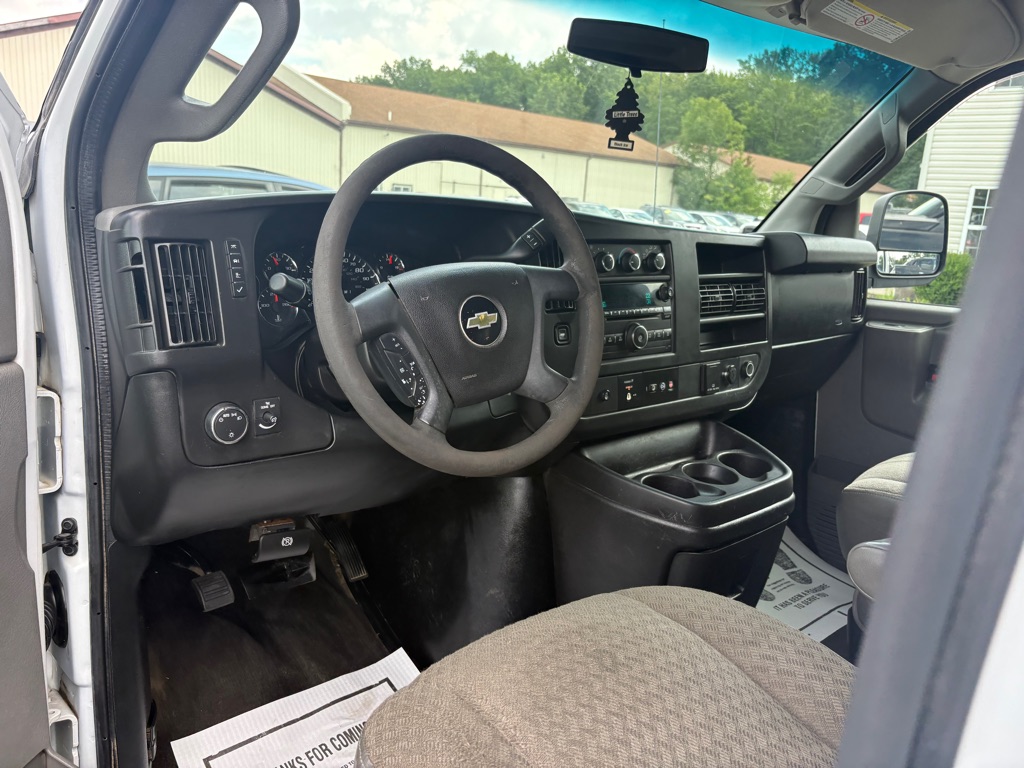 Photo 14 of this CHEVROLET EXPRESS