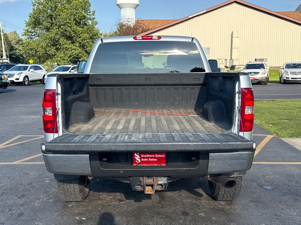 Photo 8 of this CHEVROLET SILVERADO 2500H