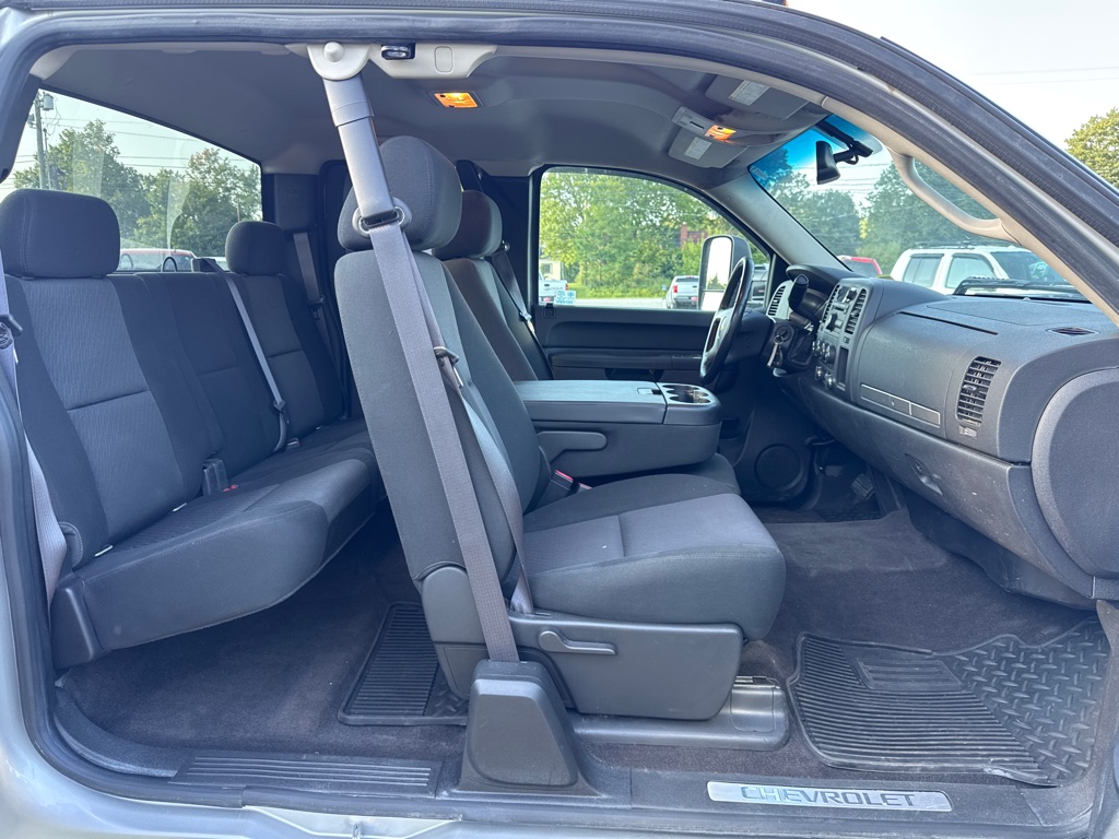 Photo 14 of this CHEVROLET SILVERADO 2500H