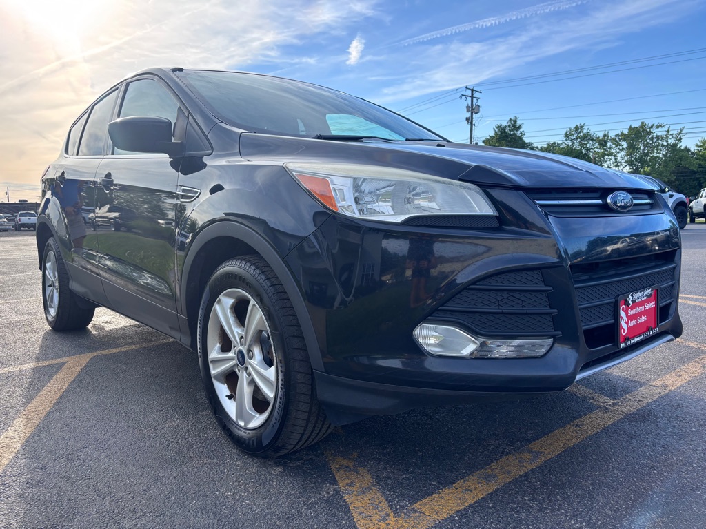 Photo 4 of this FORD ESCAPE