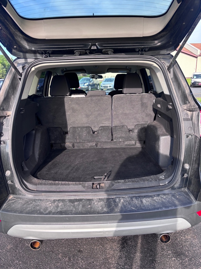 Photo 13 of this FORD ESCAPE