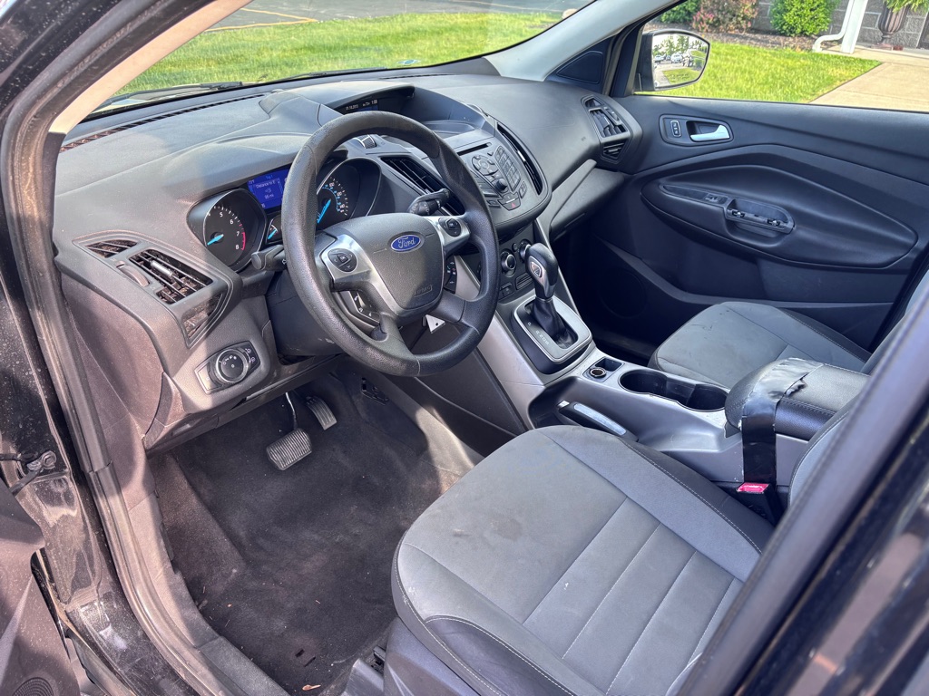 Photo 14 of this FORD ESCAPE