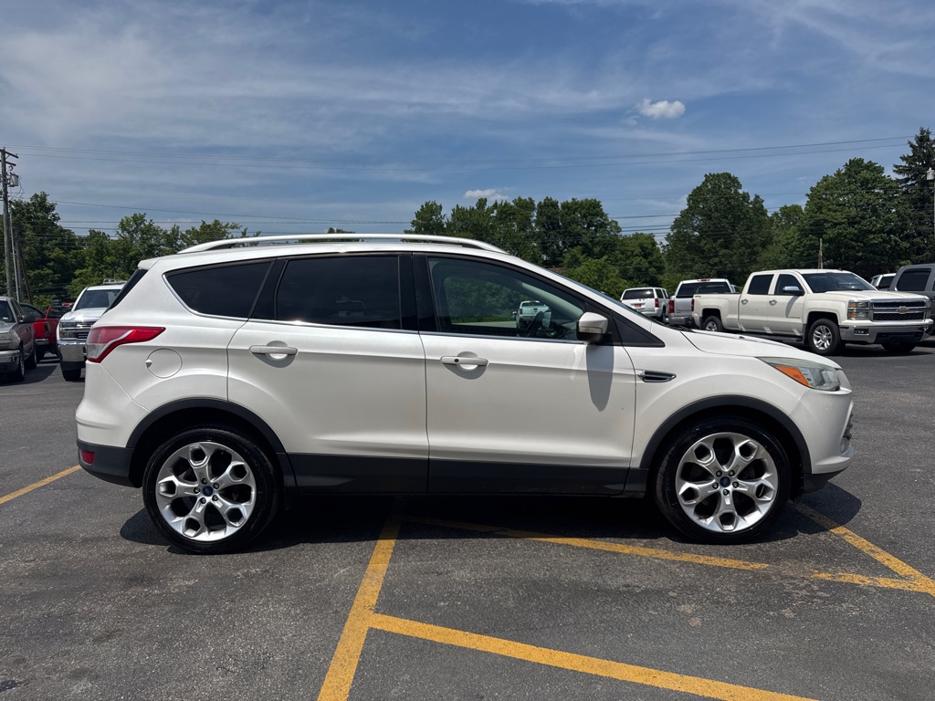 Photo 5 of this FORD ESCAPE