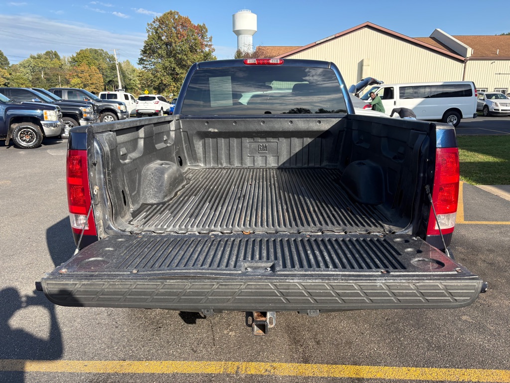 Photo 8 of this GMC SIERRA 1500