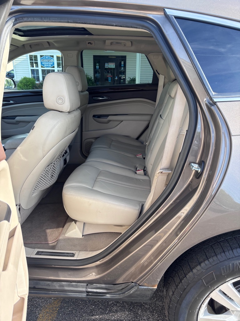 Photo 10 of this CADILLAC SRX