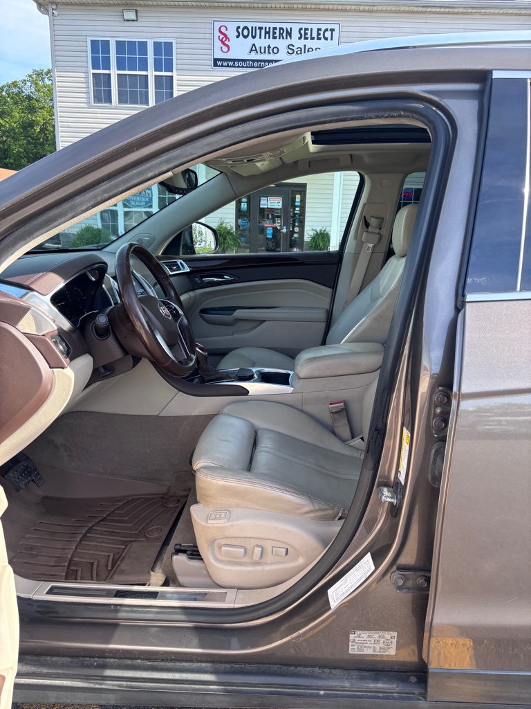 Photo 9 of this CADILLAC SRX