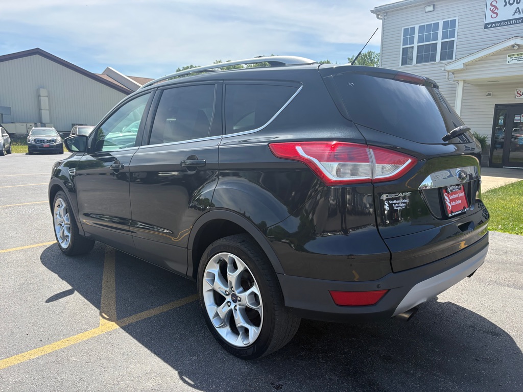Photo 8 of this FORD ESCAPE