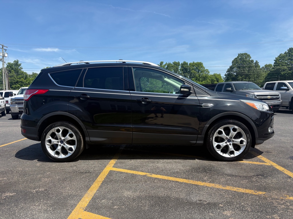 Photo 5 of this FORD ESCAPE