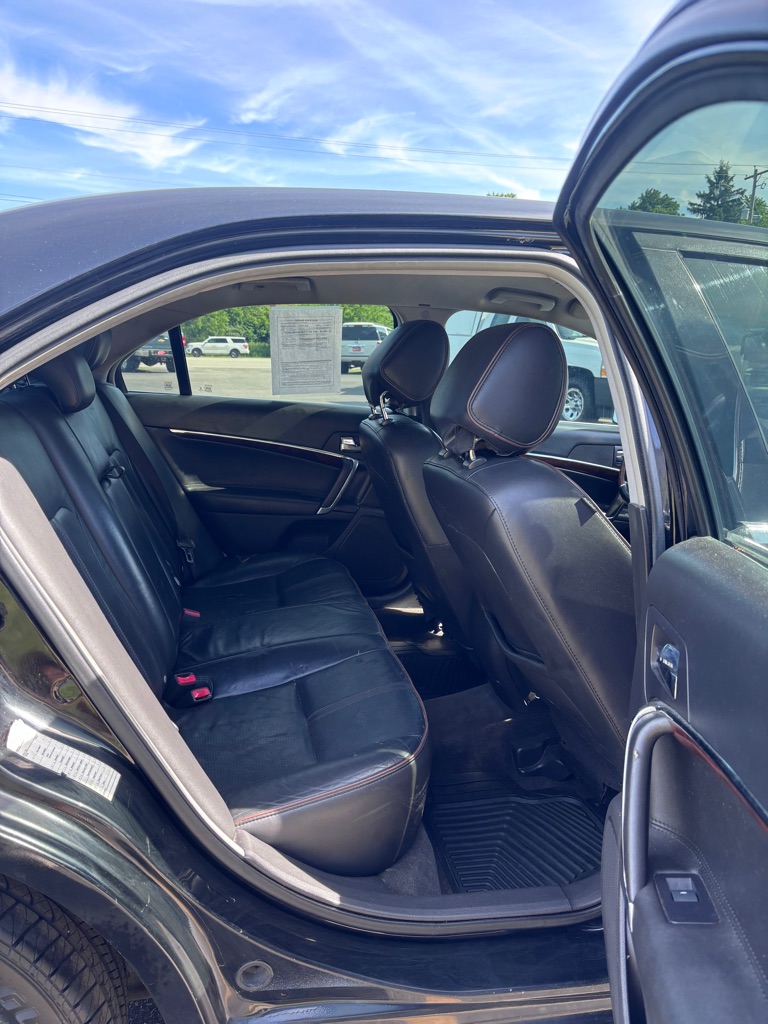 Photo 13 of this LINCOLN MKZ