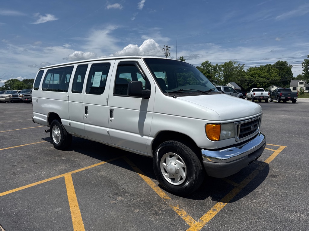 Photo 4 of this FORD E-SERIES