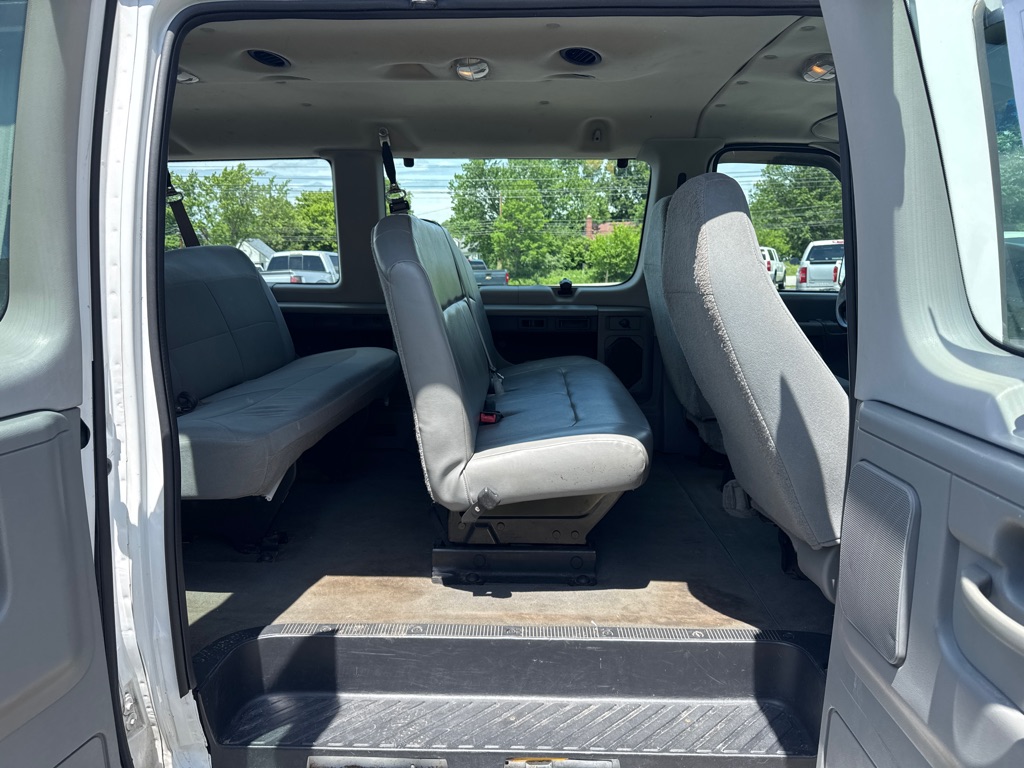 Photo 11 of this FORD E-SERIES