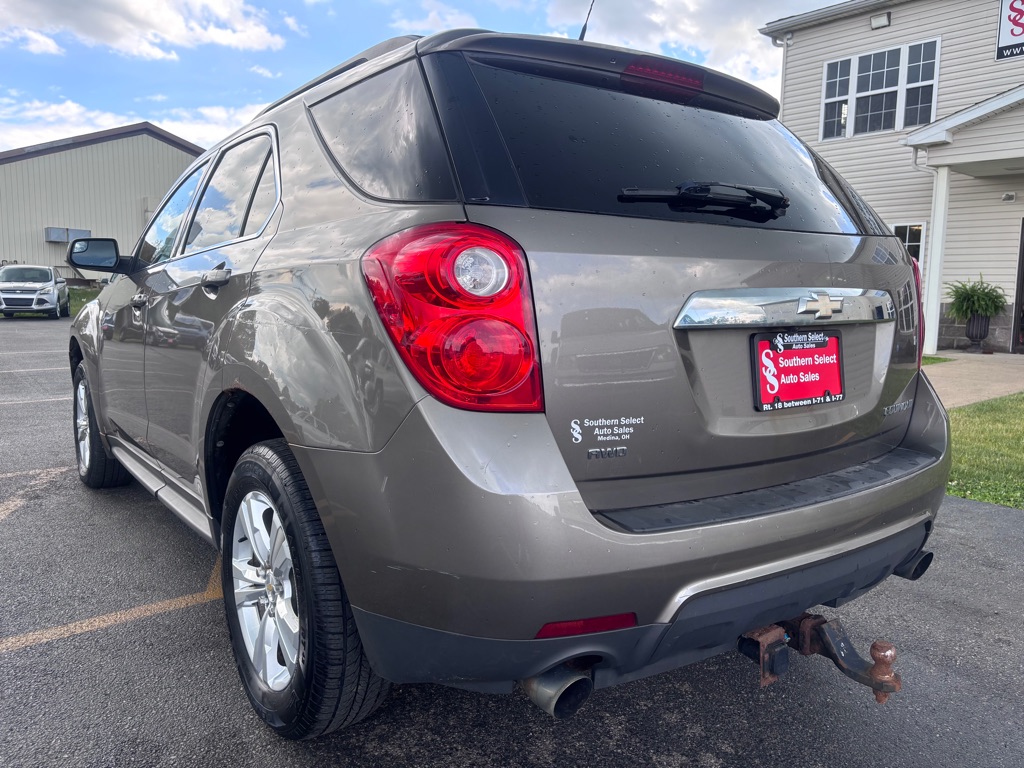 Photo 8 of this CHEVROLET EQUINOX