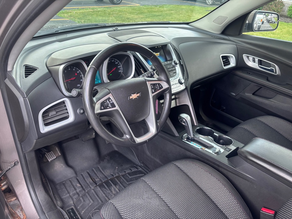 Photo 14 of this CHEVROLET EQUINOX
