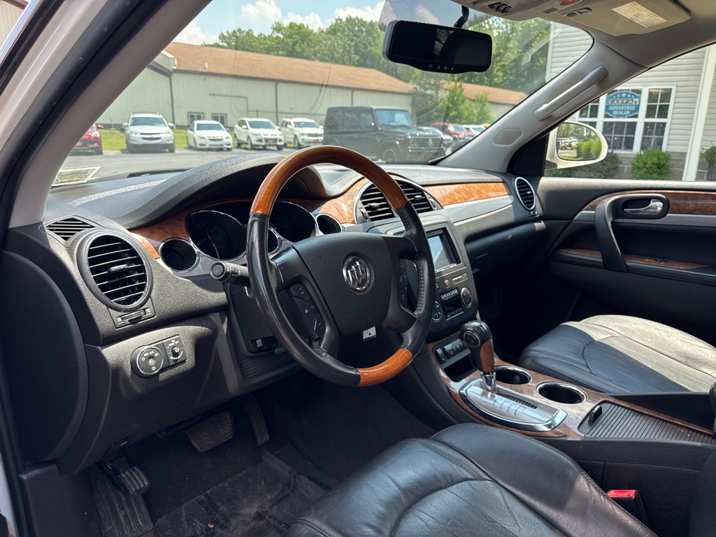 Photo 18 of this BUICK ENCLAVE