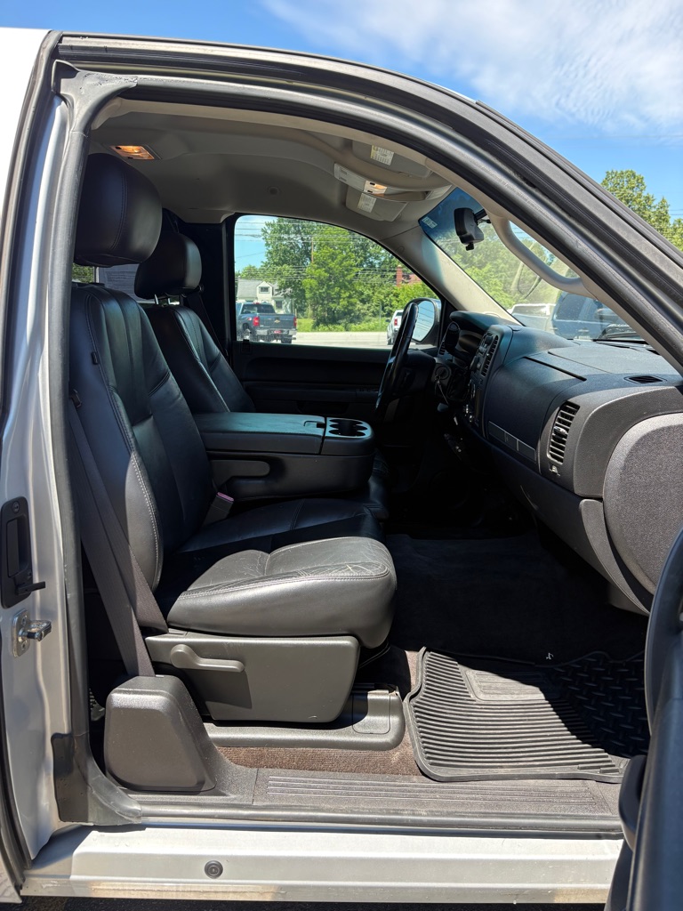 Photo 13 of this CHEVROLET SILVERADO 1500