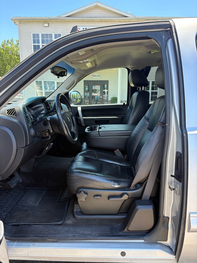 Photo 11 of this CHEVROLET SILVERADO 1500