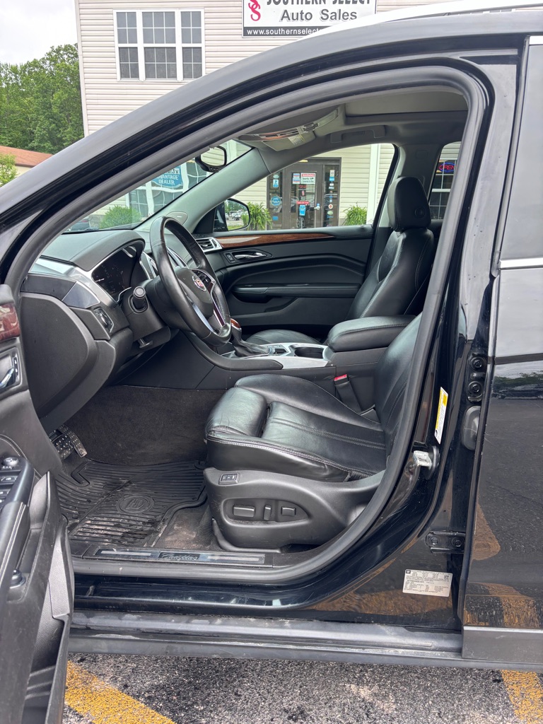 Photo 9 of this CADILLAC SRX