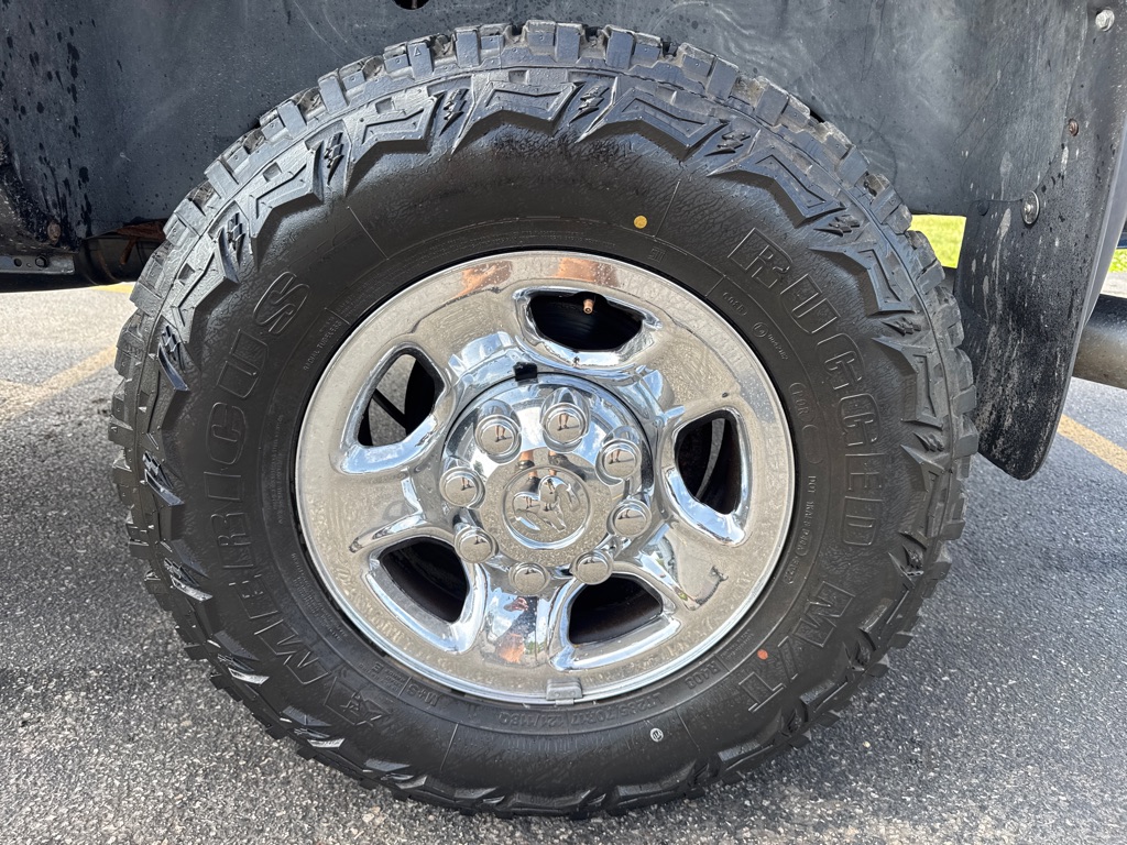 Photo 10 of this DODGE RAM 2500