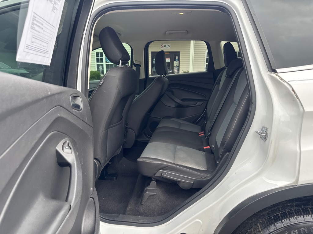 Photo 11 of this FORD ESCAPE