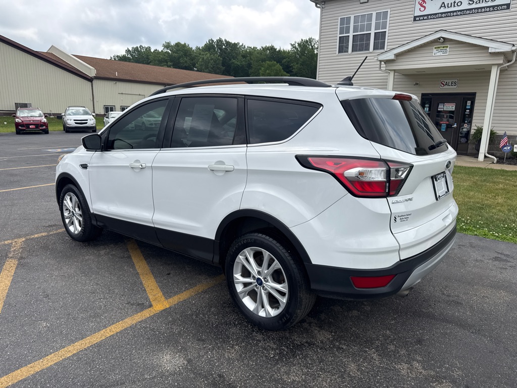 Photo 8 of this FORD ESCAPE