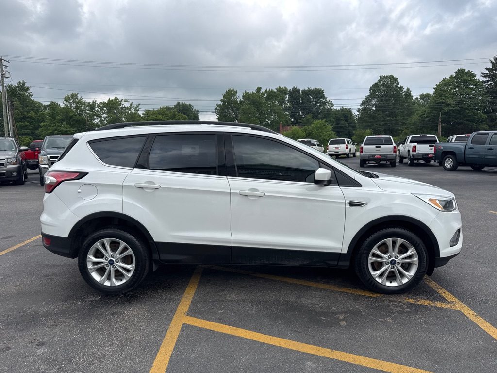 Photo 5 of this FORD ESCAPE