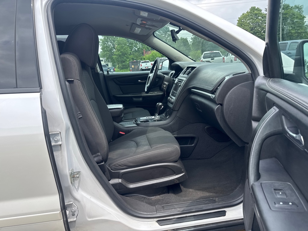 Photo 12 of this GMC ACADIA