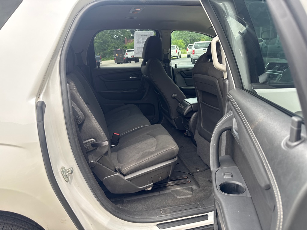 Photo 13 of this GMC ACADIA