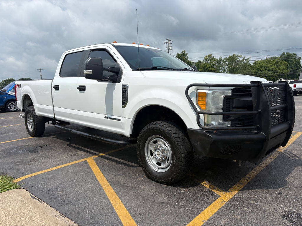 Photo 4 of this FORD F-250 SUPER DUT