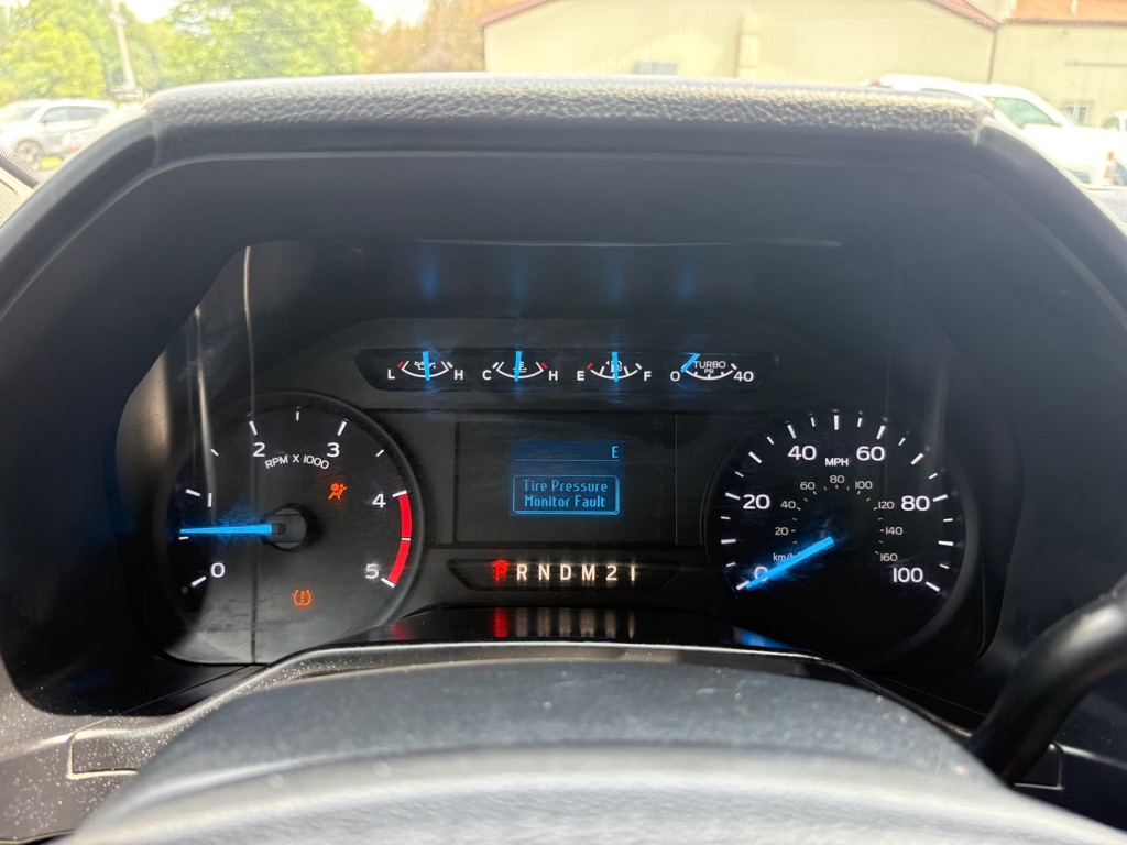 Photo 15 of this FORD F-250 SUPER DUT