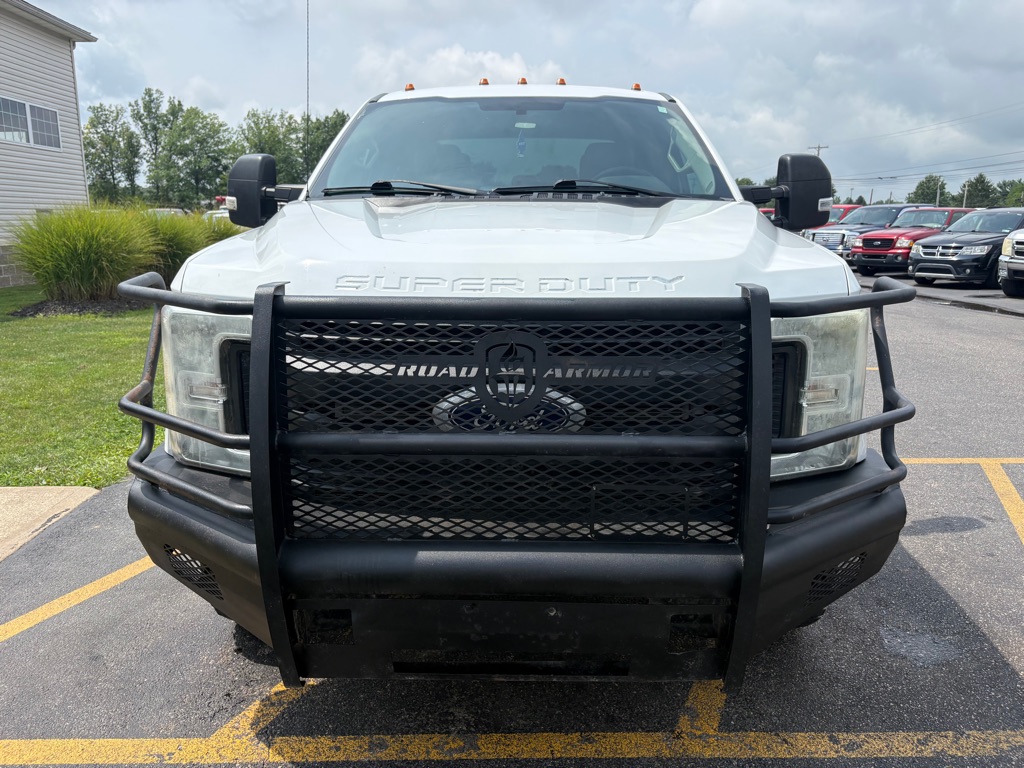 Photo 3 of this FORD F-250 SUPER DUT