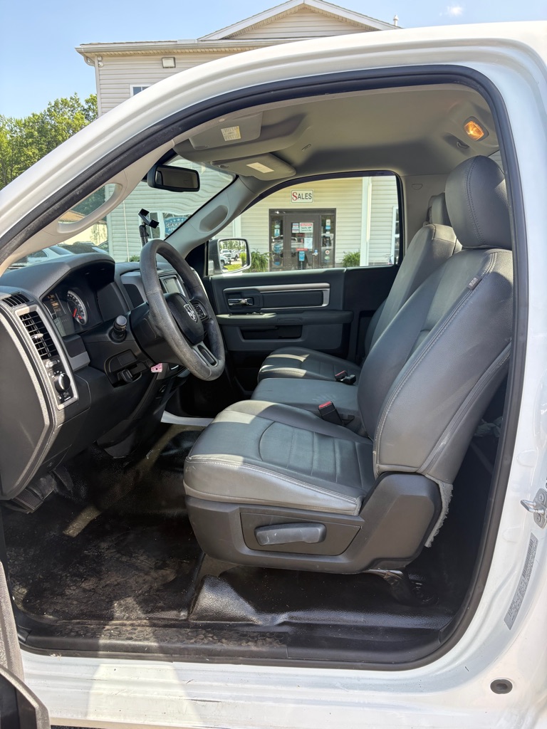 Photo 9 of this RAM 1500