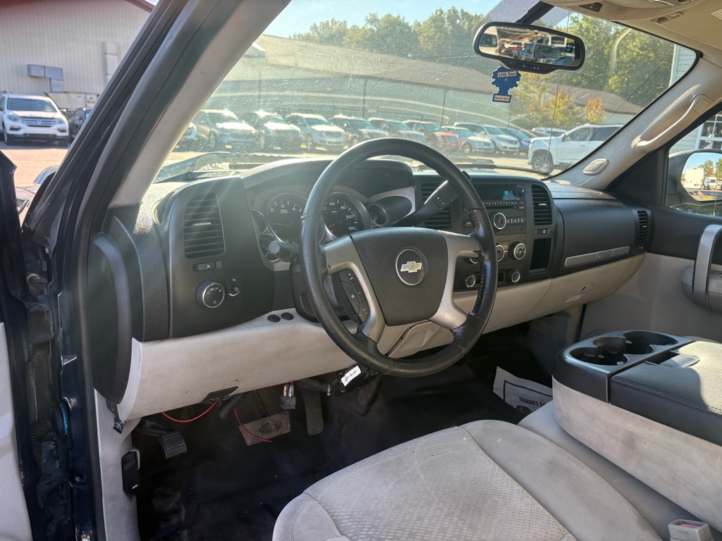 Photo 15 of this CHEVROLET SILVERADO 2500H