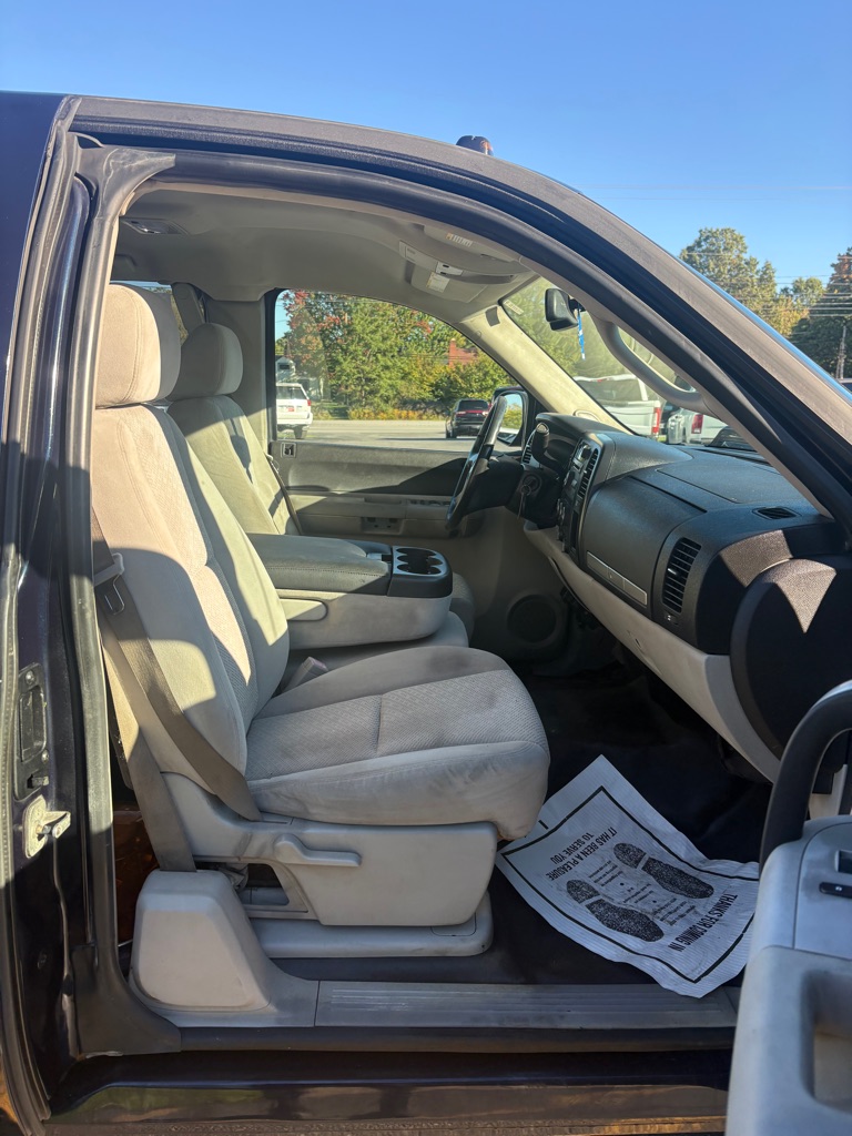 Photo 11 of this CHEVROLET SILVERADO 2500H