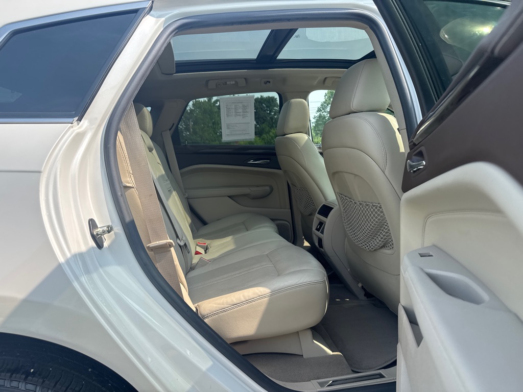 Photo 13 of this CADILLAC SRX