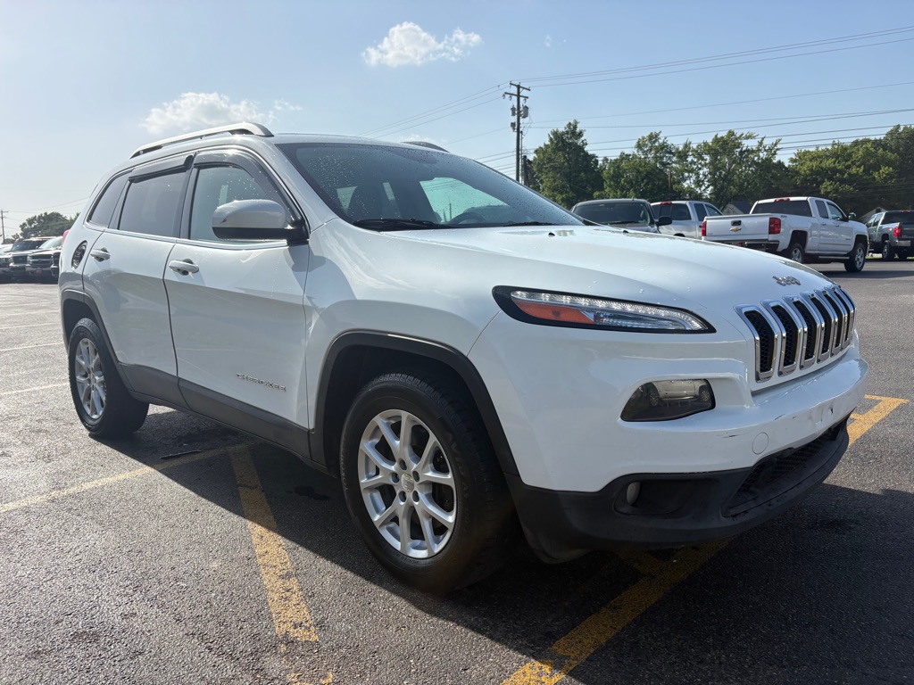 Photo 4 of this JEEP CHEROKEE