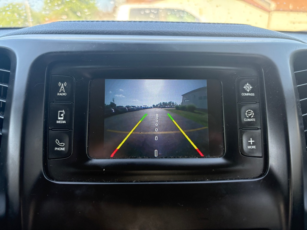 Photo 15 of this JEEP CHEROKEE