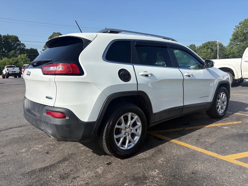 Photo 6 of this JEEP CHEROKEE