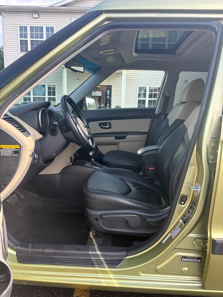 Photo 9 of this KIA SOUL