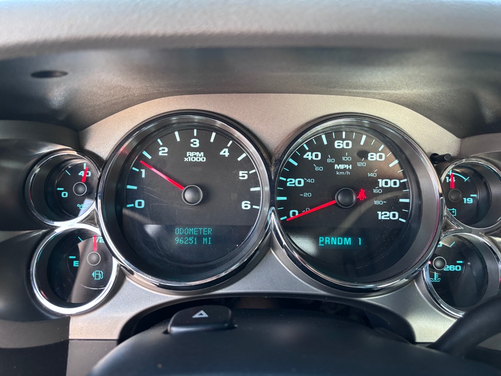 Photo 13 of this CHEVROLET SILVERADO 2500H
