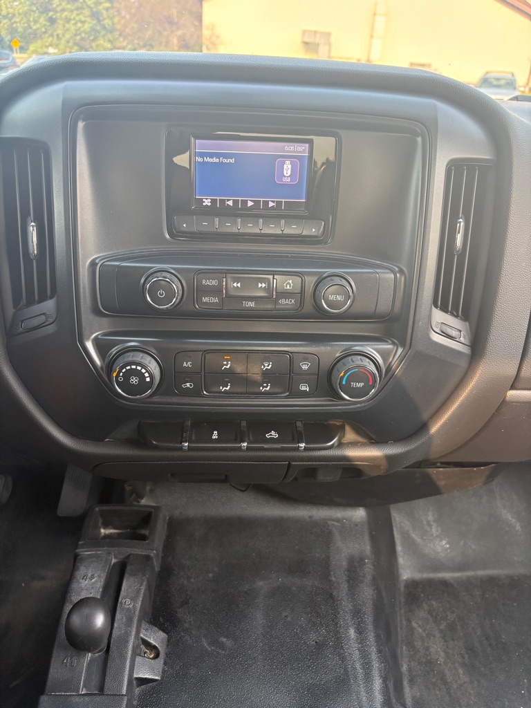 Photo 15 of this CHEVROLET SILVERADO 2500H