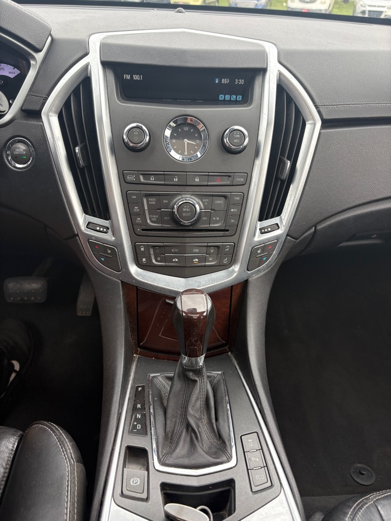 Photo 15 of this CADILLAC SRX