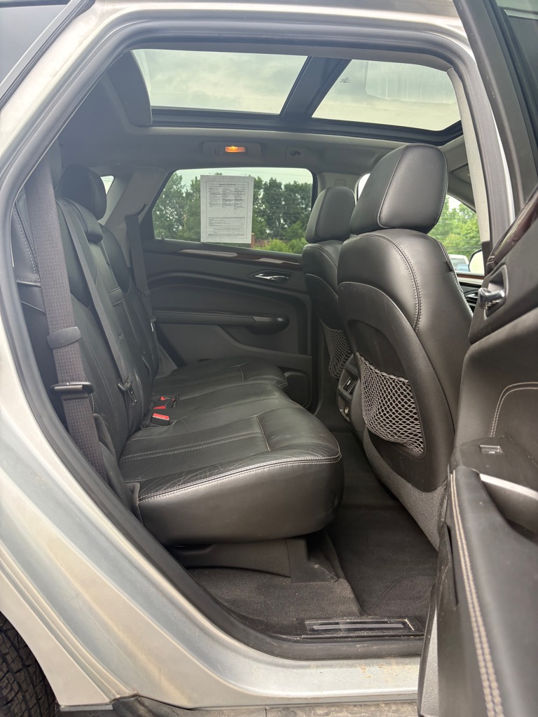 Photo 12 of this CADILLAC SRX