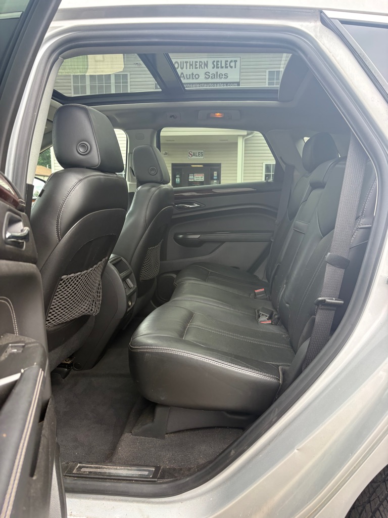 Photo 10 of this CADILLAC SRX