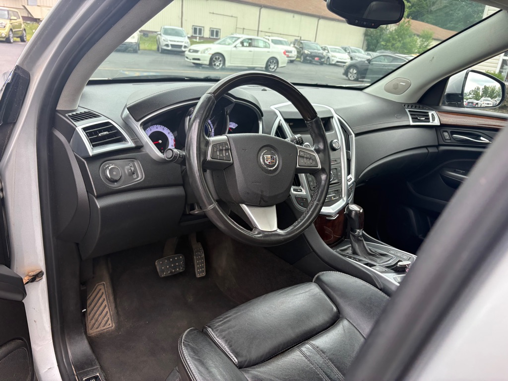 Photo 13 of this CADILLAC SRX