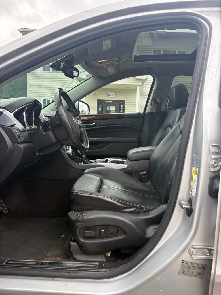 Photo 9 of this CADILLAC SRX