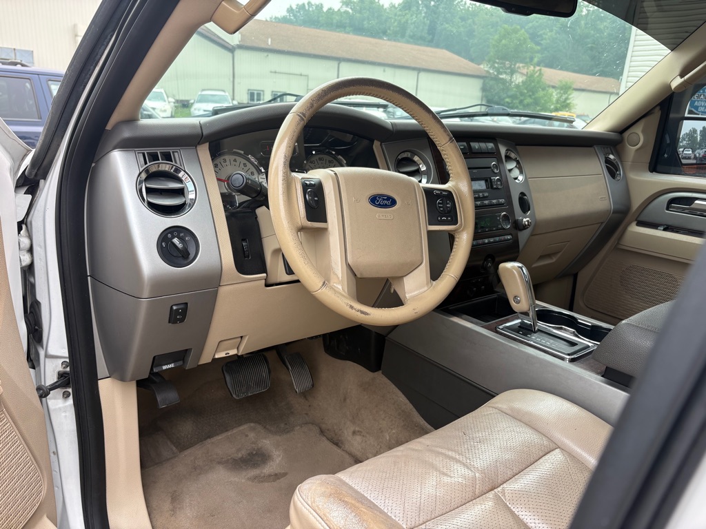 Photo 14 of this FORD EXPEDITION EL