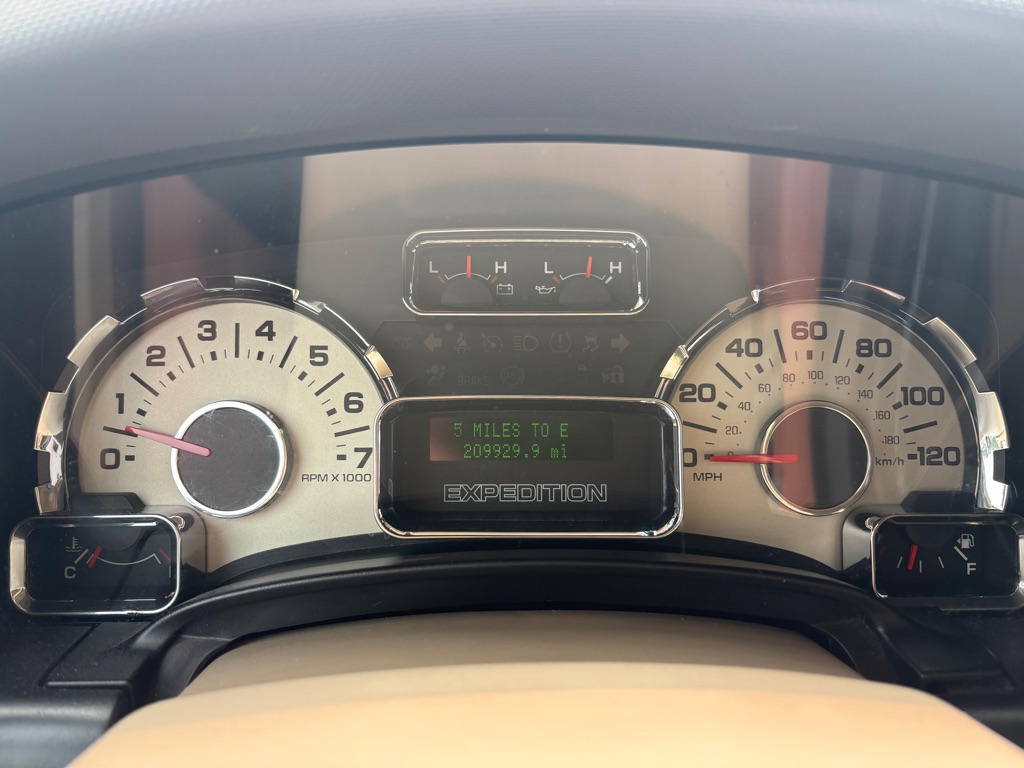 Photo 15 of this FORD EXPEDITION EL