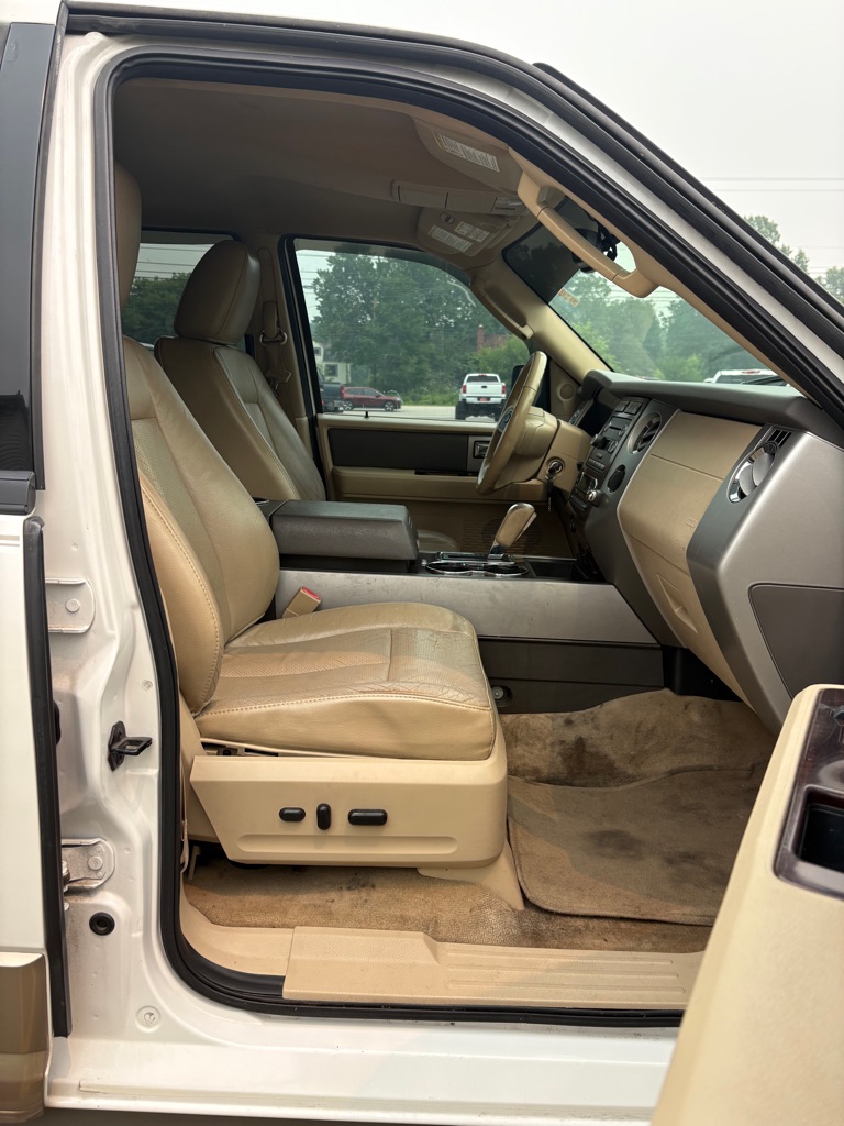 Photo 11 of this FORD EXPEDITION EL