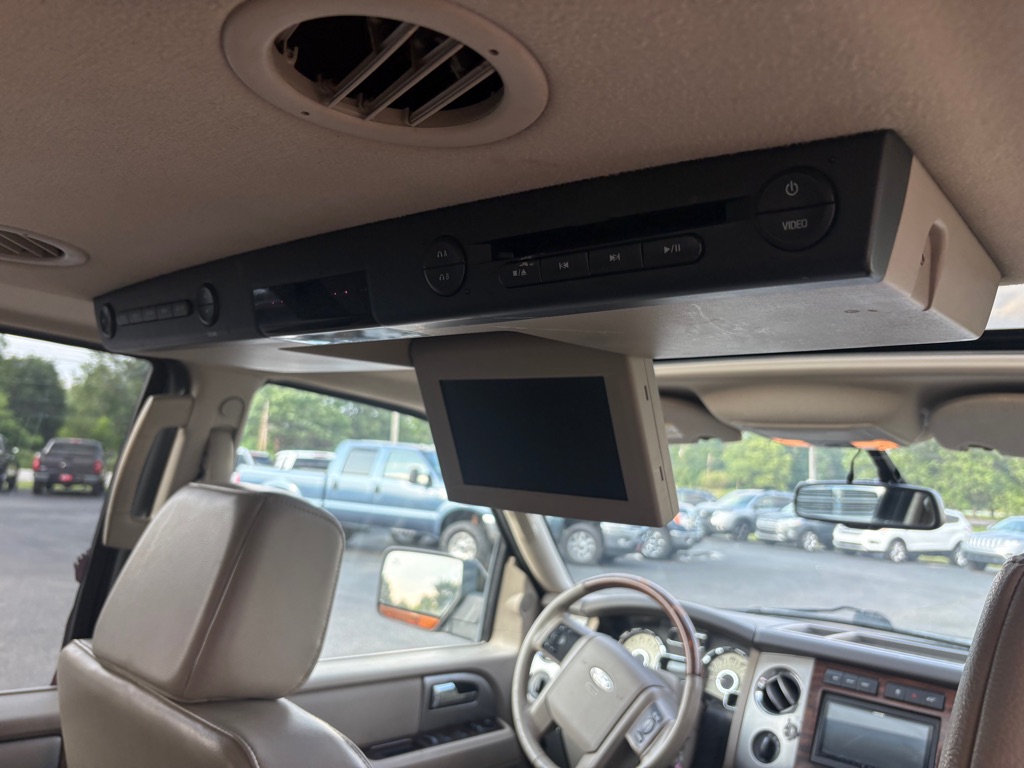 Photo 14 of this FORD EXPEDITION