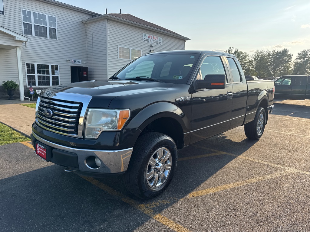 Photo 2 of this FORD F-150